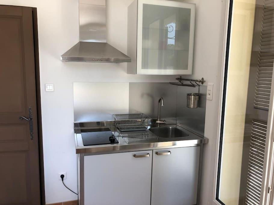 Appartement Dans Bastide A Saint Remy De Provence Esterno foto