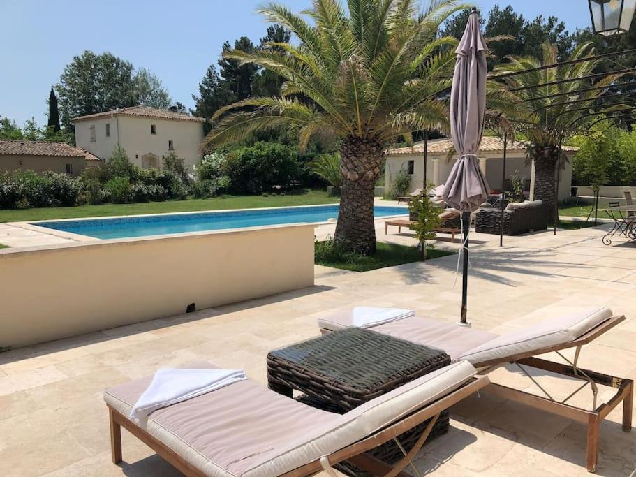 Appartement Dans Bastide A Saint Remy De Provence Esterno foto