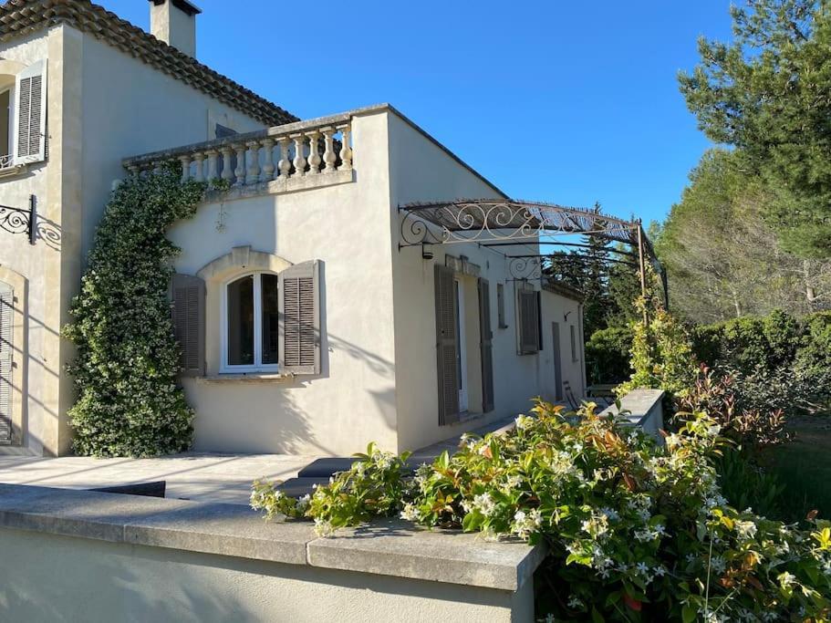 Appartement Dans Bastide A Saint Remy De Provence Esterno foto
