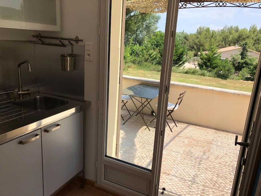 Appartement Dans Bastide A Saint Remy De Provence Esterno foto